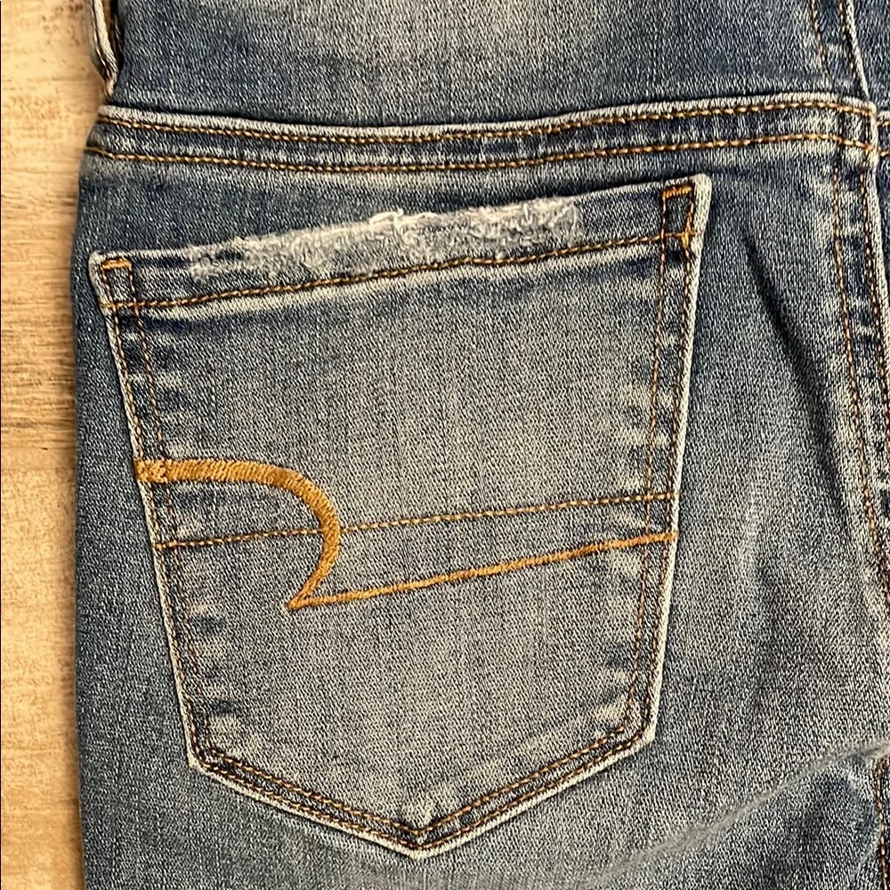 American Eagle Outfitters Women's Blue Jeans - Picture 11 of 13